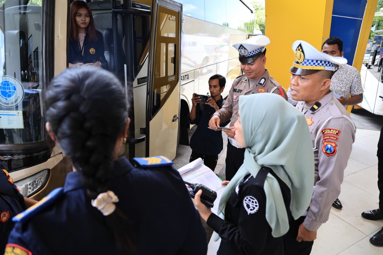 Pastikan Keselamatan Pemudik Pemkab Jember Intensifkan Inspeksi Bus Angkutan Jelang Lebaran