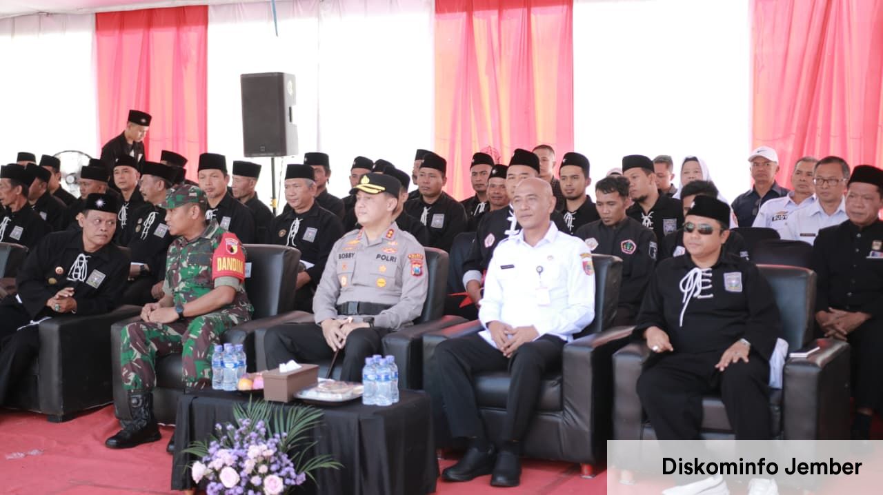 Perkuat Sinergitas, Pemkab Jember Bersama TNI Polri dan Perguruan Silat Gelar Apel Kebangsaan