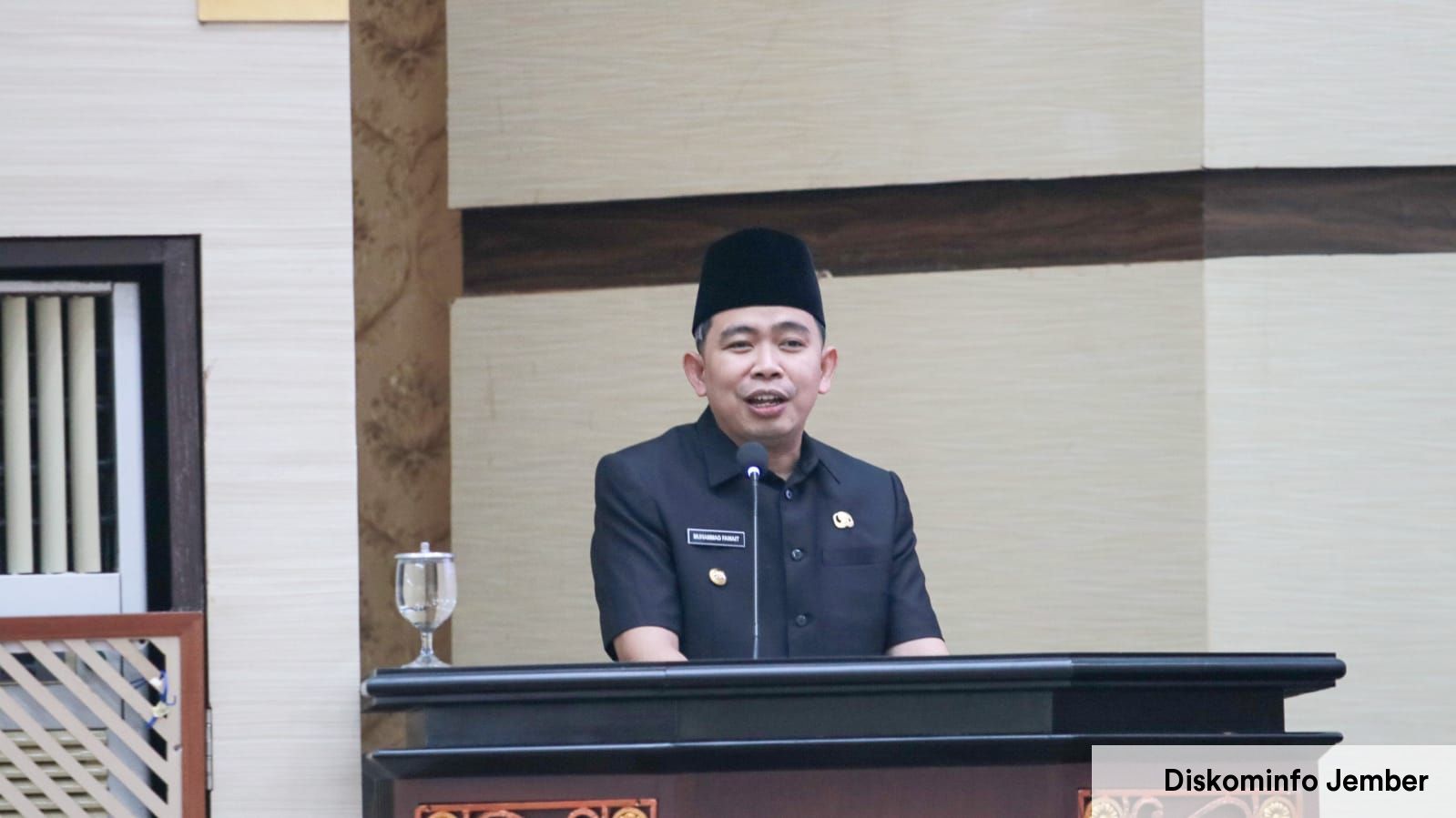 Bupati Jember Gus Fawait Serahkan Enam Raperda Strategis ke DPRD