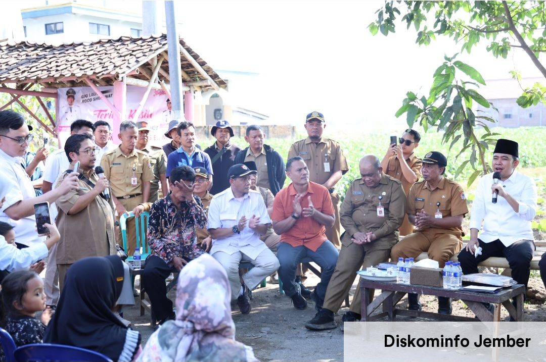 Segera Perbaiki Ruas Jalan Wonojati Sruni, Gus Fawait: Lapor Jika Ada Jalan Rusak