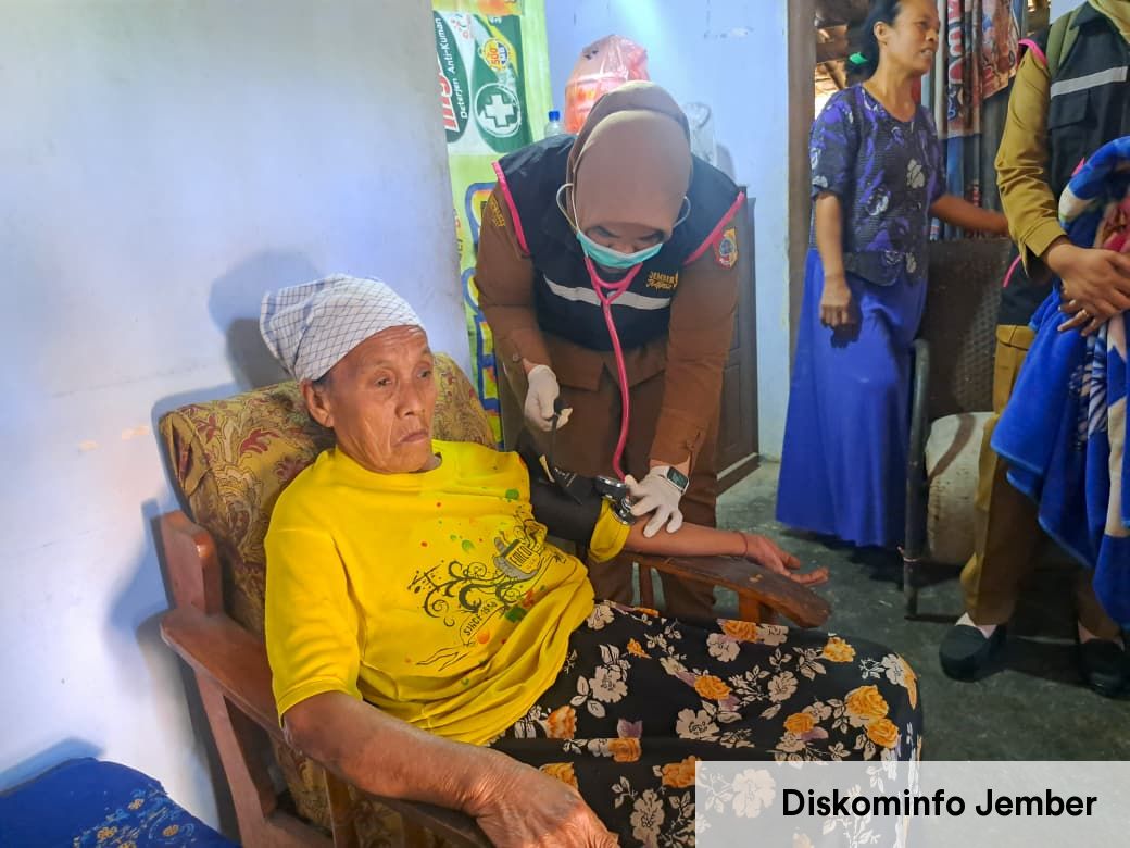 Beri Respons Positif, Lansia di Pakusari Temukan Harapan Sembuh Lewat Program Homecare