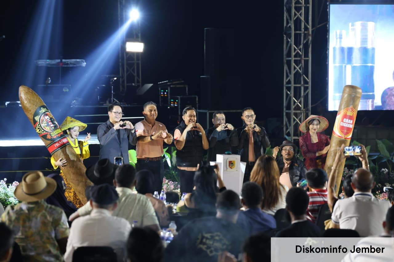 Puncak JKCI 2026 Berlangsung Semarak, Gus Fawait: Ini Jadi Strategi Hilirisasi Tembakau dan Promosi Wisata Jember