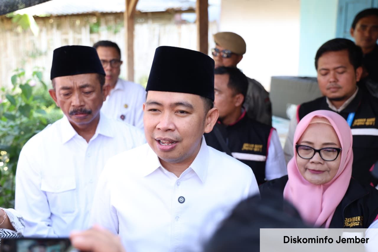 Tembus Medan Sulit Dataran Tinggi Laksanakan Homecare, Gus Fawait Bakal Siapkan Kendaraan R2