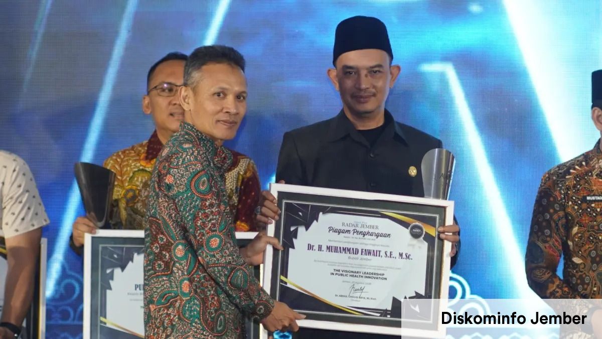 Tingkatkan Kualitas Layanan Kesehatan Lewat Homecare, Gus Fawait Diganjar Penghargaan The Visionary Leadership in Public Health Innovation