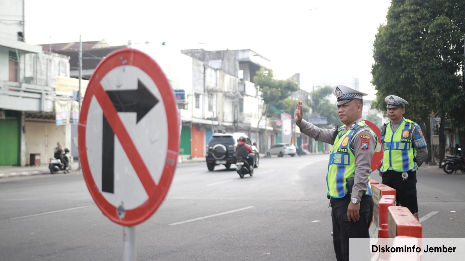 Penuhi Tuntutan Demonstran, Pemkab Jember Resmi Balik Arus Lalu Lintas di Jalan Samanhudi